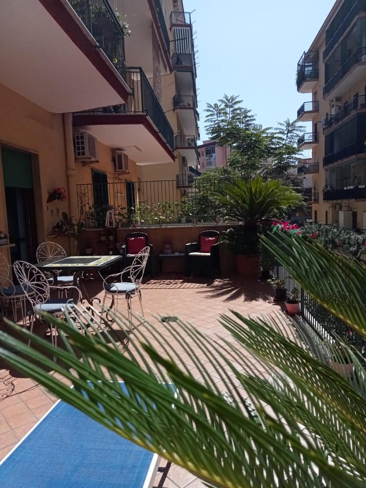 La Terrazza Di Monica & Teresa Bed and Breakfast Portici Εξωτερικό φωτογραφία