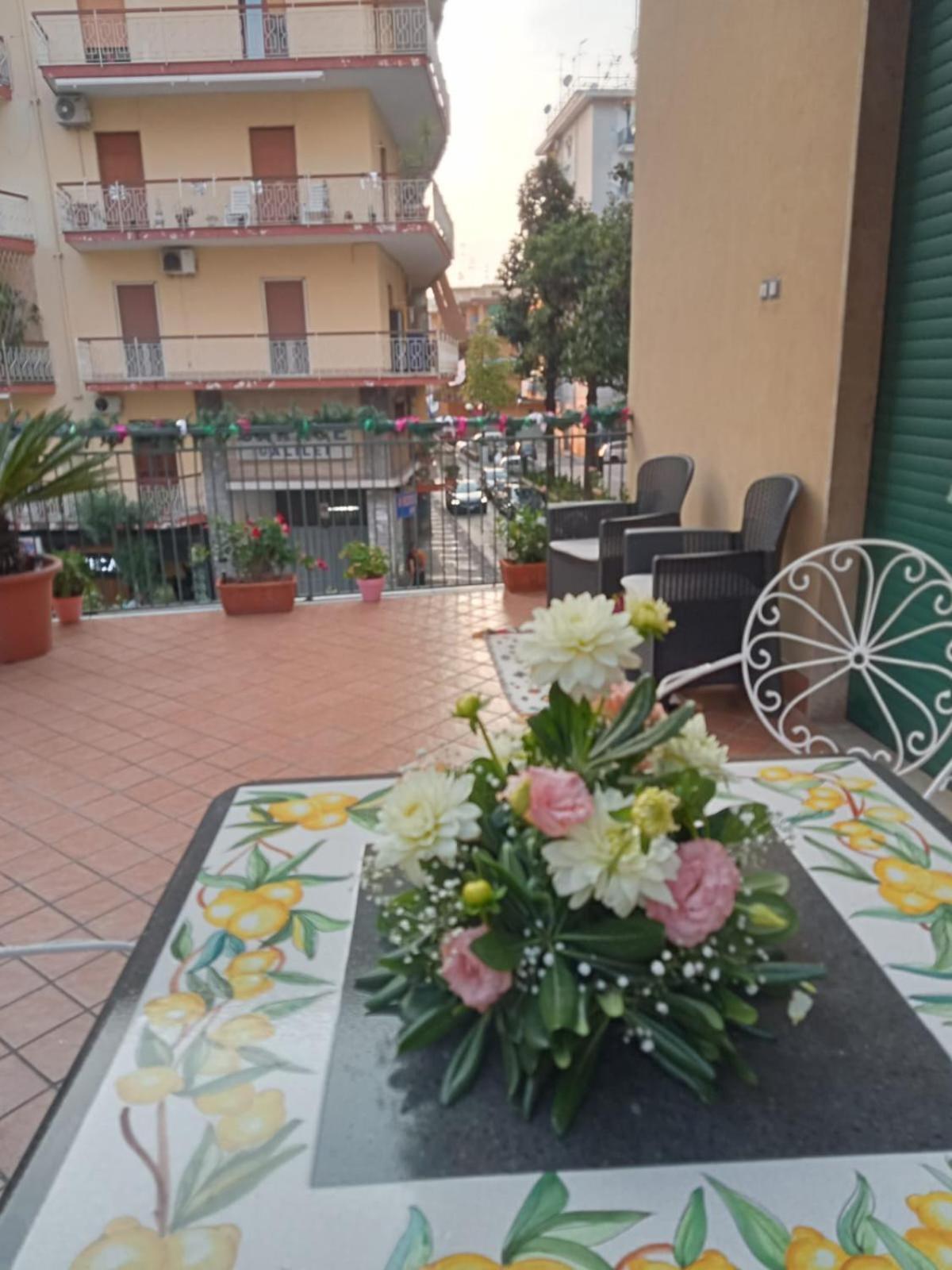 La Terrazza Di Monica & Teresa Bed and Breakfast Portici Εξωτερικό φωτογραφία